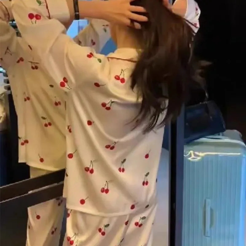 2023 Пролет Есен Нова Ледена Копринена Пижама от 2 Части за Дамски Моден Кардиган Дамска Пижама Сладък Принт Домашно Облекло Дамски Комплект