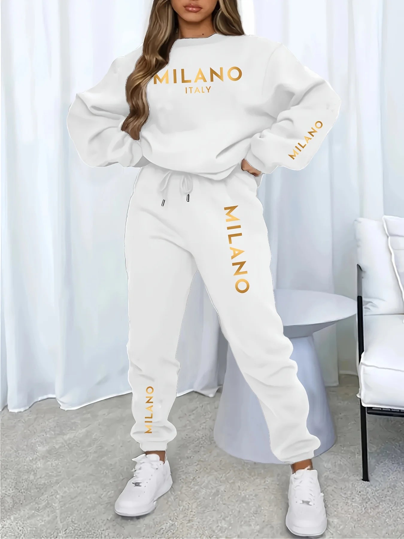 Дамски есенно-зимен комплект от суитшърт с качулка и спортни панталони с щампа и плюш MILANO ITALIA, ежедневен и топъл