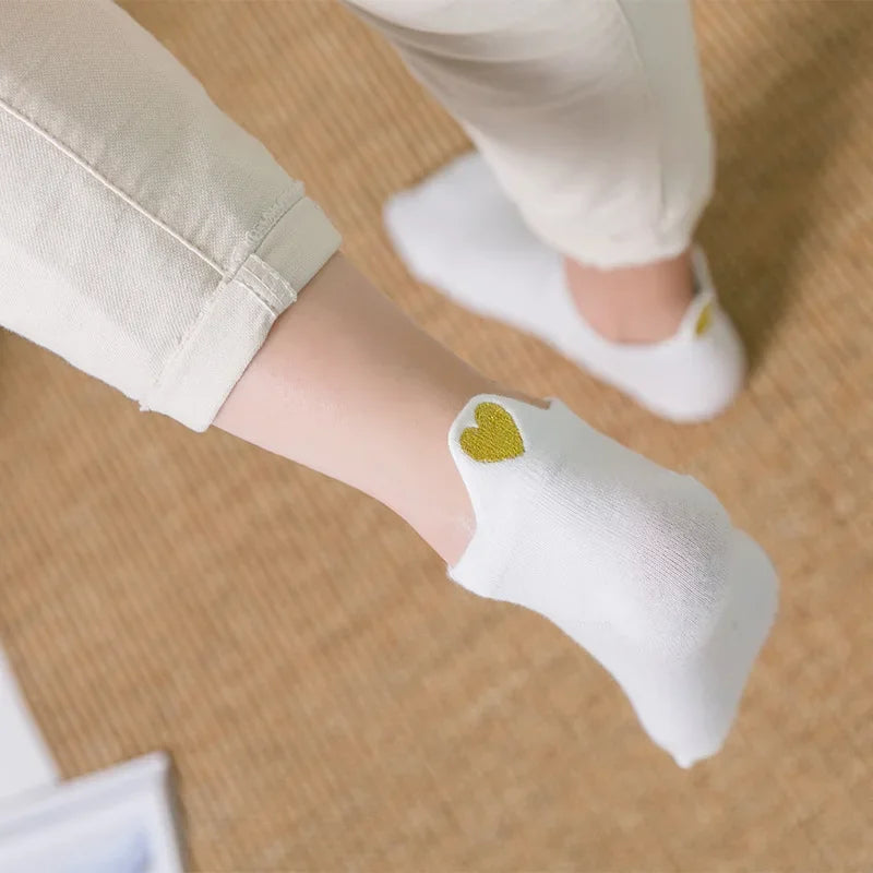 Модни дамски чорапи, нови пролетни 2024 г., 4 чифта до глезена за момичета, памучни, цветни, новост, дамски, сладки, със сърце, ежедневни, забавни чорапи