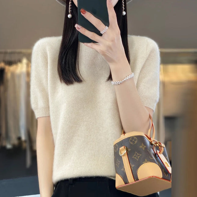 Дамска тениска с къс ръкав, плетена в едноцветен цвят, с петточков маншет, от 100% мериносова вълна, готова за носене