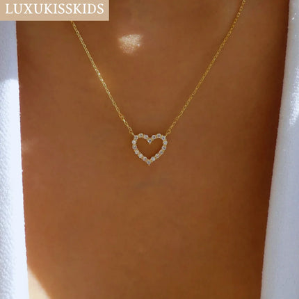 LUXUKISSKIDS Модерно колие от неръждаема стомана със сърце за жени/момичета, шикозни семпли романтични бижута с любовен чар, подаръци за парти
