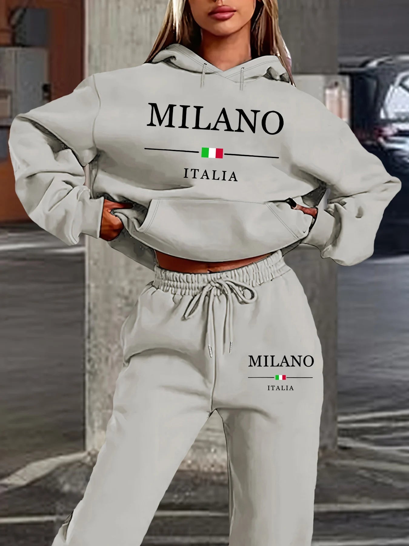 Дамски есенно-зимен комплект от суитшърт с качулка и спортни панталони с щампа и плюш MILANO ITALIA, ежедневен и топъл