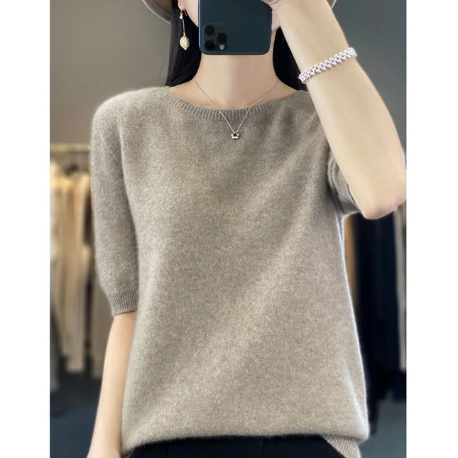 Дамска тениска с къс ръкав, плетена в едноцветен цвят, с петточков маншет, от 100% мериносова вълна, готова за носене